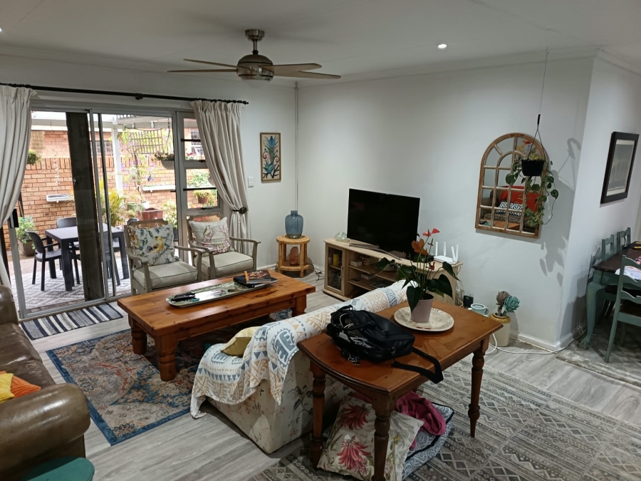 3 Bedroom Property for Sale in Langenhovenpark Free State